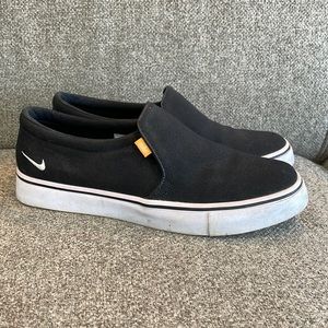 nike slip ons